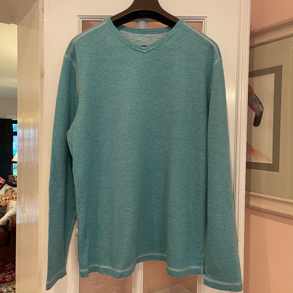 Tommy Bahama Men's Large Teal Reversible V-Neck shirt